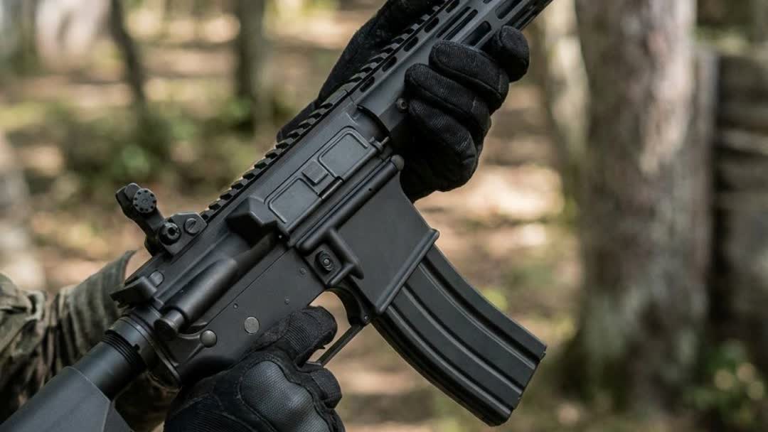 Running the Classic Army N4 ECS CA152M at a woodland skirmish site